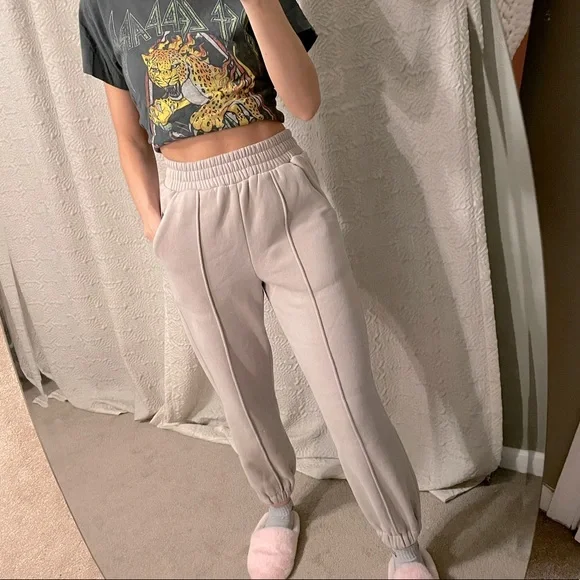 4th & Reckless Highwaisted joggers/sweatpants. XS . - Picture 1 of 3
